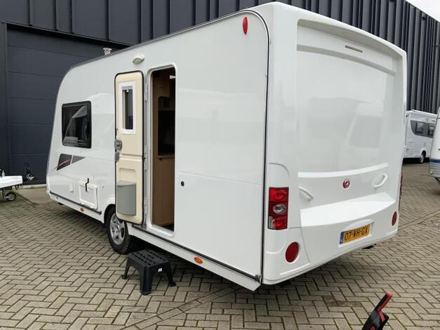 Elddis Avante 470