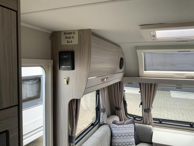 Elddis Avante 554