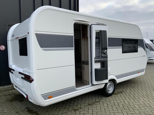 Hobby De Luxe 460 SFF Zondag 16 maart open